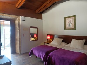 Deluxe-Doppelzimmer | Hochwertige Bettwaren, Minibar, Zimmersafe, kostenloses WLAN