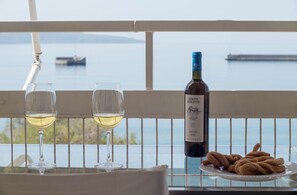 Panoramic Apartment | Terrace/patio - Seafront Apartment Grace (Kalamata)