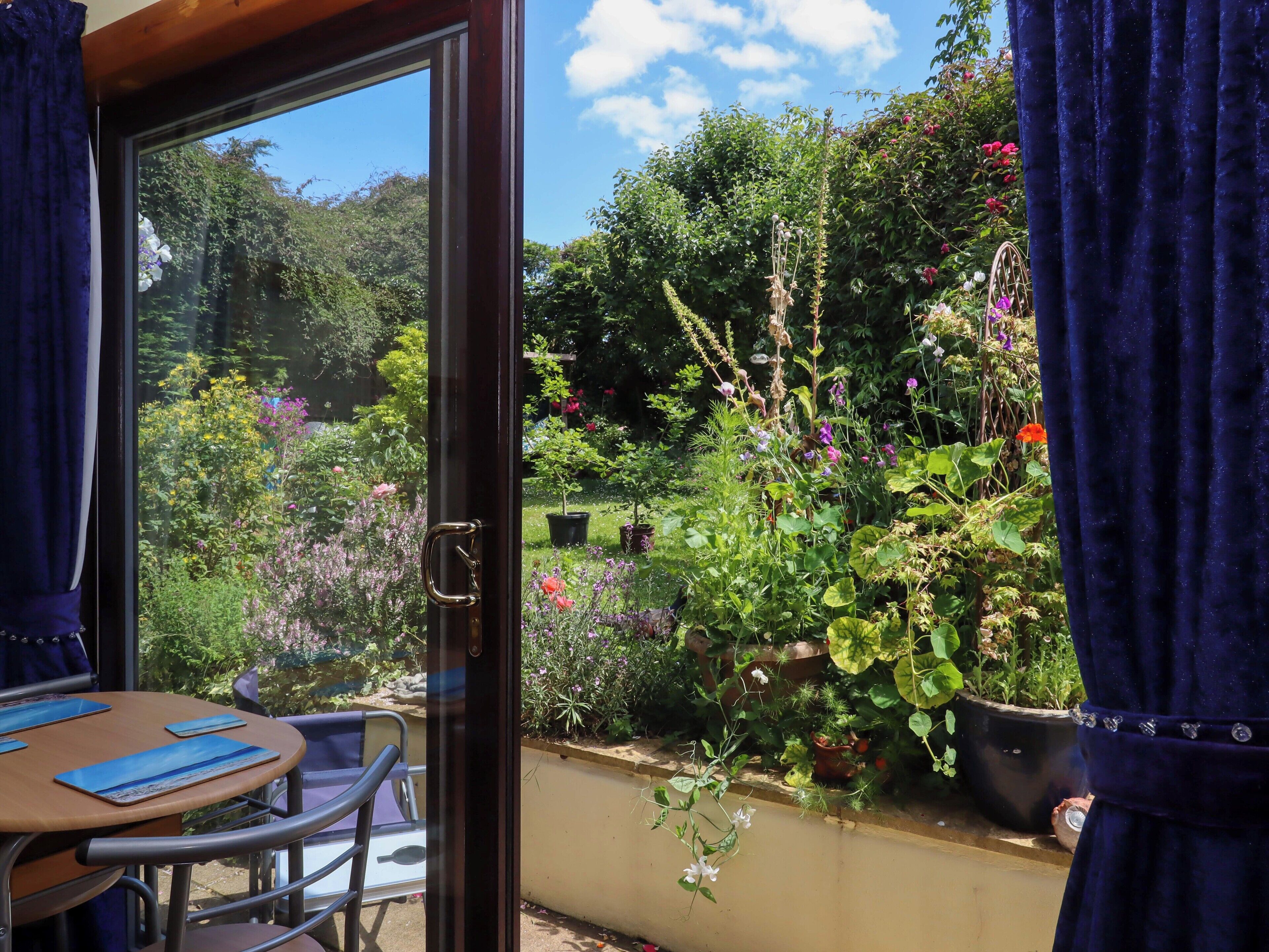 Cottage | Outdoor dining