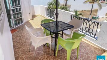 Tempat makan outdoor