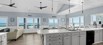 Turtle’s Trove Oceanfront House in North Topsail Beach - 5 beds, 5.5 baths