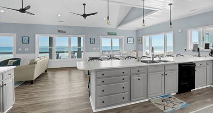 Turtle’s Trove Oceanfront House in North Topsail Beach - 5 beds, 5.5 baths