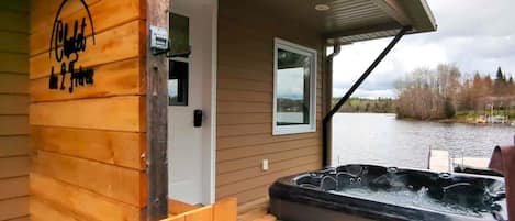 Bain à remous extérieur