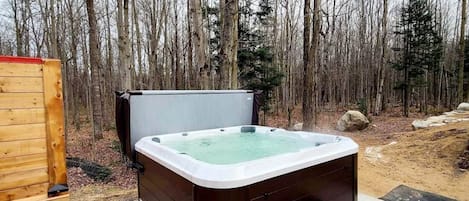 Bain à remous extérieur