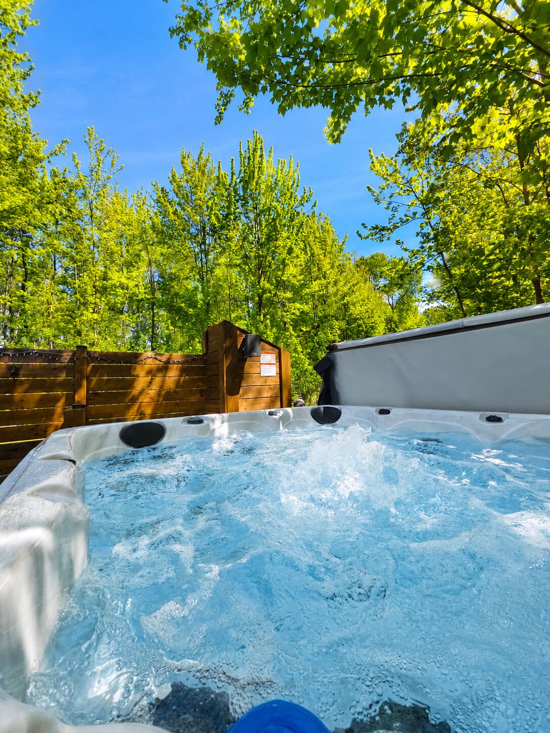 Bain à remous extérieur