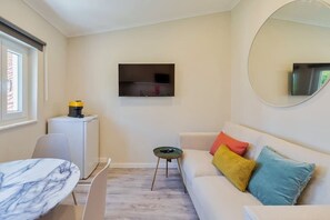 TV - Bonneville Setúbal III (Setúbal)