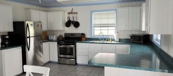 2-bedroom/2-bathroom Steps Away From the Beach at Turtle Hill Resort