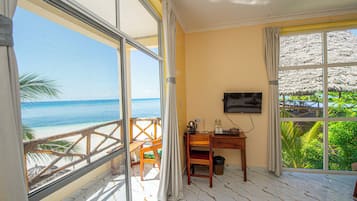 Deluxe-Doppelzimmer | Zimmersafe, individuell eingerichtet, Schreibtisch