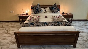 Family Double or Twin Room | In-room safe, individually furnished, desk, laptop workspace