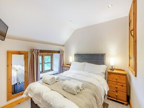 2 bedrooms, free WiFi, bed sheets - 2 bedroom accommodation in Clee St. Margaret, near Craven Arms (Clee St. Margaret, near Craven Arms)