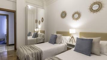 3 chambres, fer et planche à repasser, lit parapluie, Wi-Fi gratuit