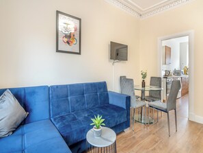 Living area - Apartment Four - UK44287 (Arbroath)