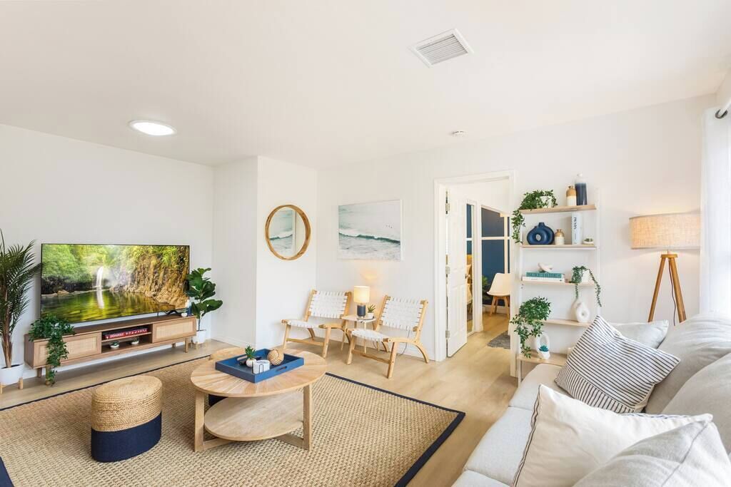 Stunning Beach Oasis W/ Hot Tub - Carlsbad, CA