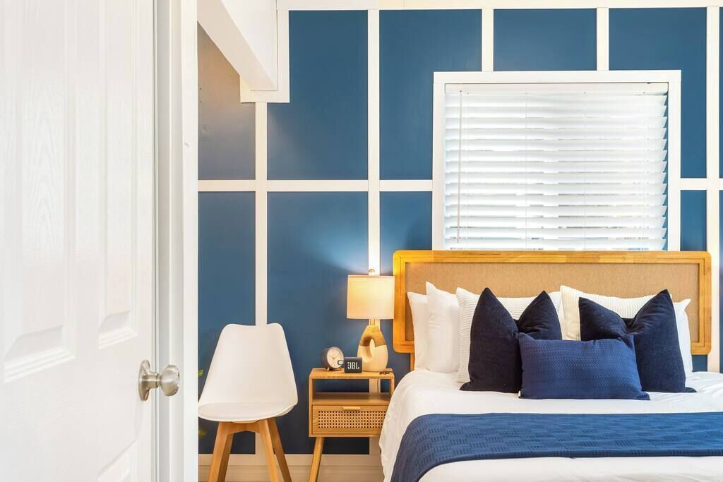 4 habitaciones, tabla de planchar con plancha, cuna de viaje y wifi 