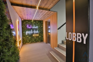 Hallway - Be Local (Mexico City)