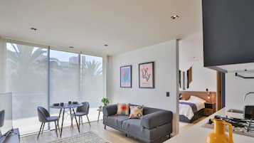 Apartamento de una recamara con cocineta y balcón | Balcón