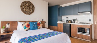 Be Local Aparthotel