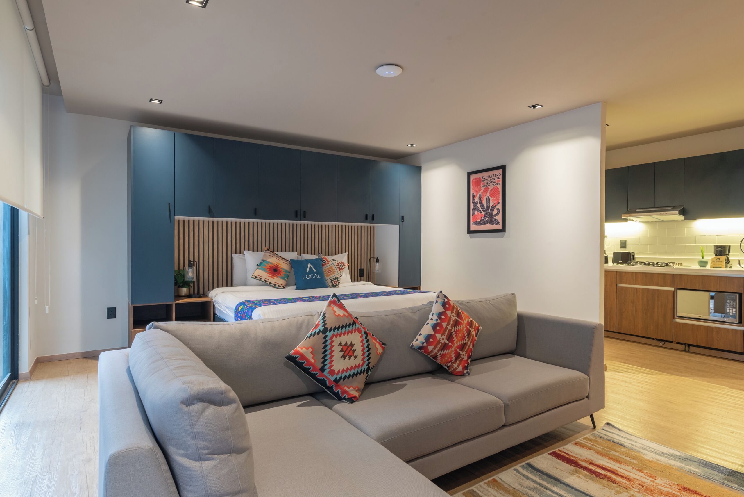 Junior Studio  With Kitchenette & Balcon | 办公桌、笔记本电脑工作区、遮光窗帘、熨斗/熨衣板