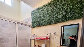 Family House | Bathroom | Shower, towels