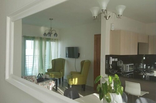 Pool, wifi, private apart for family and friends