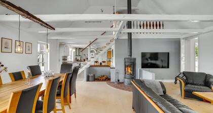 Gorgeous home in Bogense with WiFi