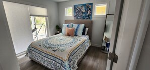 3 室のベッドルーム、アイロン / アイロン台、旅行用ベビーベッド、WiFi (無料)