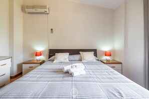 2 bedrooms, WiFi, bed sheets