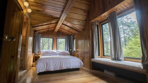 Deluxe Cabin | 3 bedrooms, free WiFi, bed sheets - Valle de Bravo (Valle de Bravo)