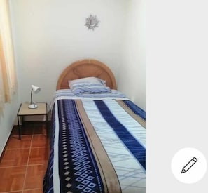 3 chambres, fer et planche à repasser, accès au Wi-Fi (inclus)