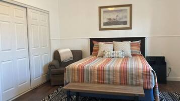 3 chambres, fer et planche à repasser, Wi-Fi gratuit, draps fournis