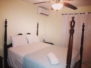 2 habitaciones, tabla de planchar con plancha y wifi gratis 