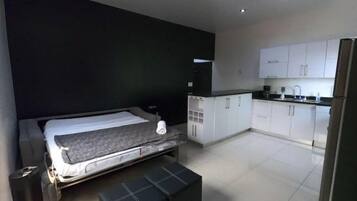 5 bedrooms