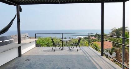 Nakamoto House - Panoramic 5BR Villa in El Sunzal