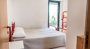 1 dormitorio y ropa de cama