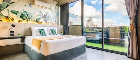 Luxury Penthouse | 1 bedroom, in-room safe, individually decorated, individually furnished
