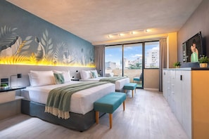 Studio, 2 Queen Beds, Balcony