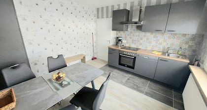 Erdgeschoßwohnung mit Terrasse