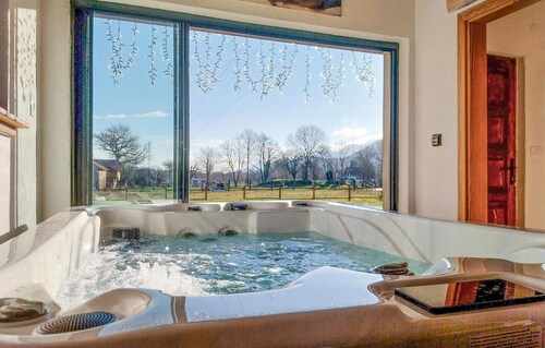 Luxurious home in Brusane with sauna
