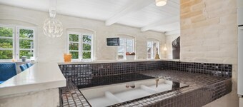 Awesome home in ærøskøbing with WiFi