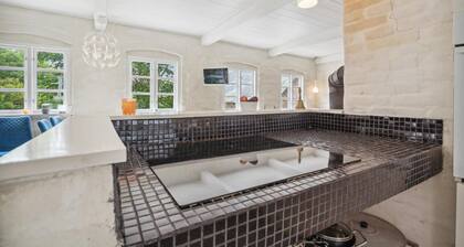 Awesome home in ærøskøbing with WiFi