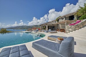Outdoor pool, pool umbrellas, sun loungers - The Aerial, BVI (East End)