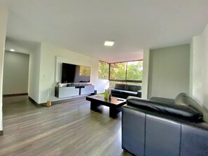 Living area - Poblado Stylish Apartment (Medellín)