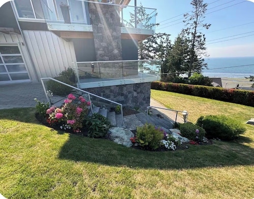 White Rock Beach Getaway