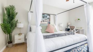 2 bedrooms, desk, iron/ironing board, travel crib