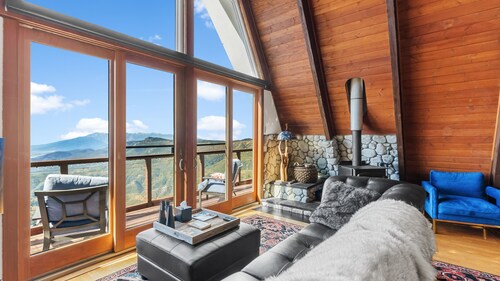 A-Frame in the Sky - RIM of the World Views!  Sauna & Spa