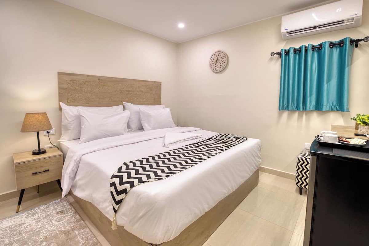 Literie de qualité supérieure, matelas Select Comfort, minibar