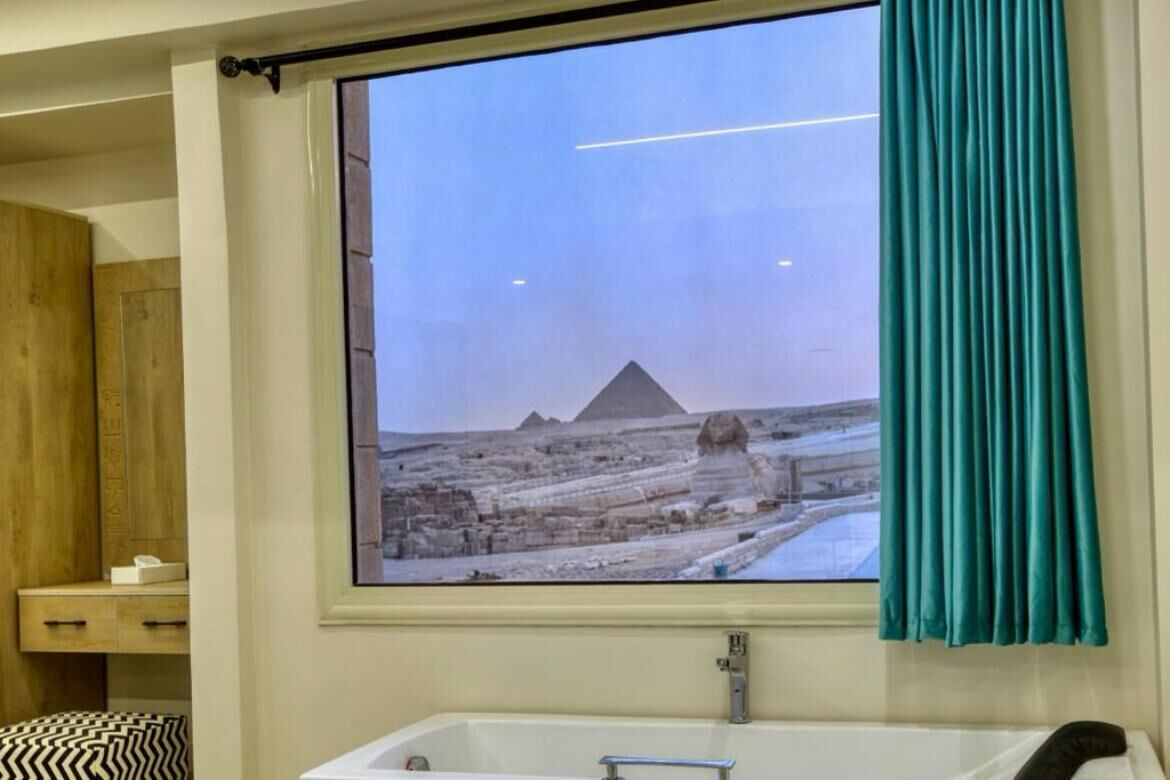 Photo - The Gate Hotel Front Pyramids & Sphinx View