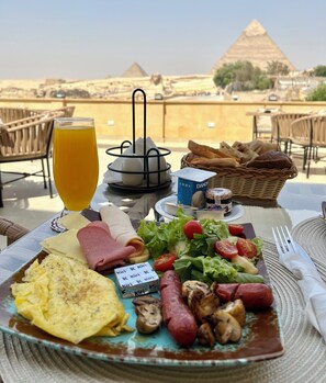 Daily buffet breakfast for a fee