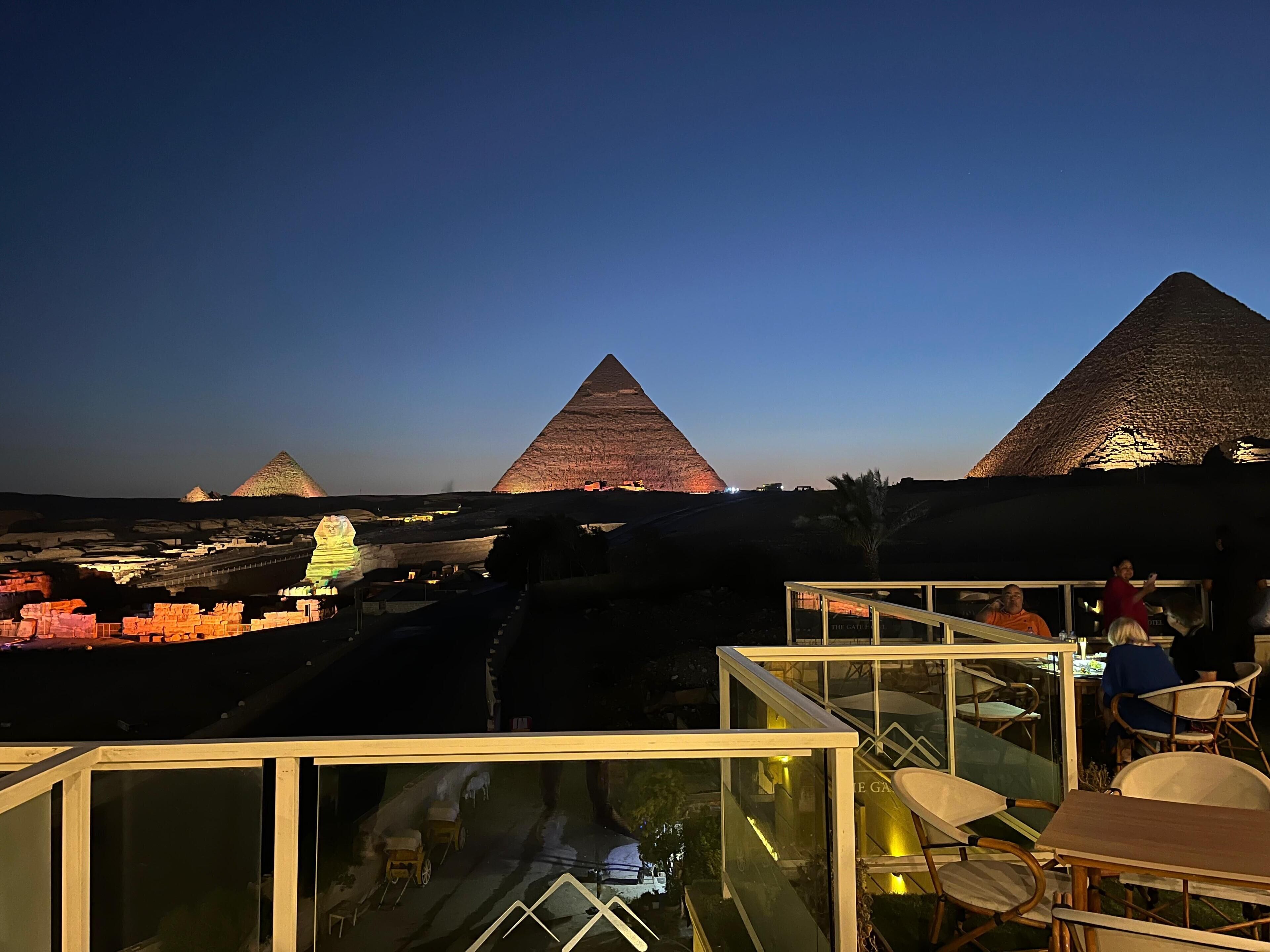Photo - The Gate Hotel Front Pyramids & Sphinx View