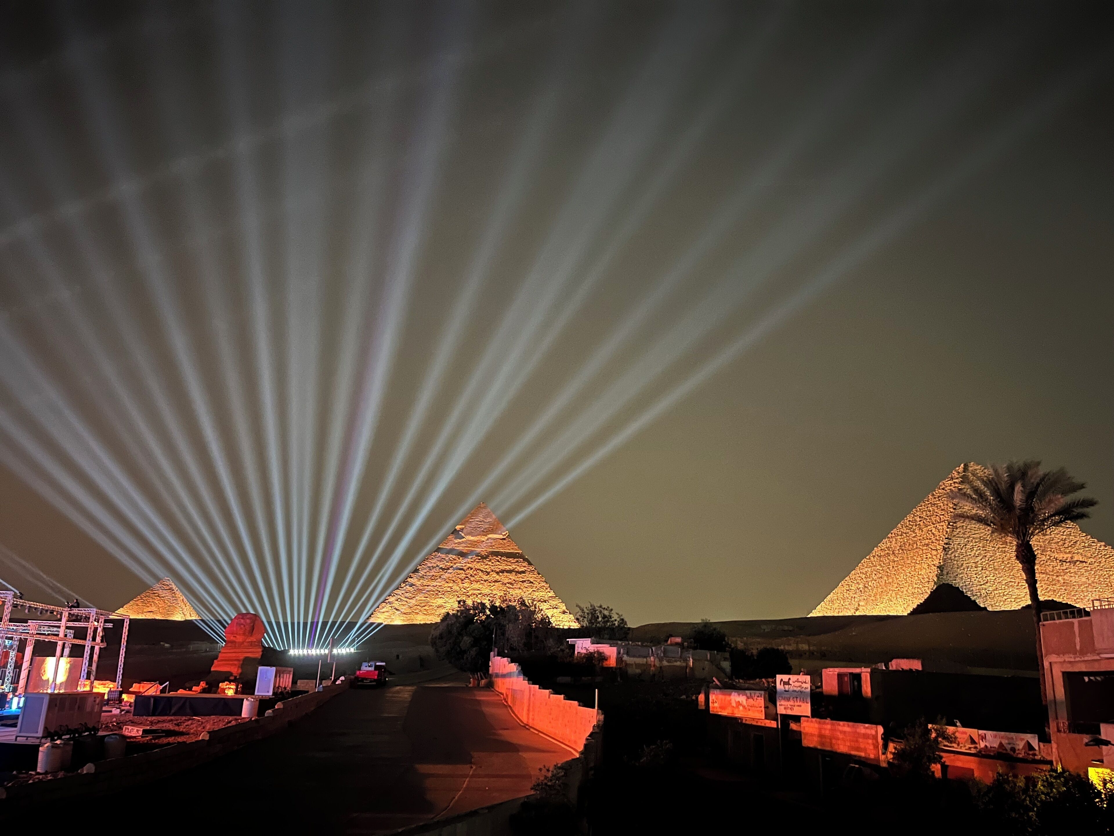 Photo - The Gate Hotel Front Pyramids & Sphinx View